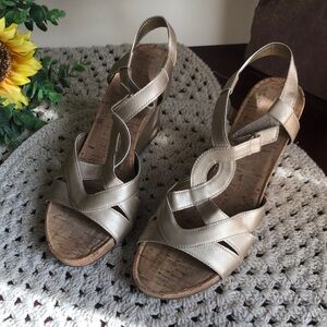AEROSOLES Metallic Gold Cork Wedge Sandals